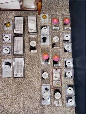 Huge lot of volume lashes